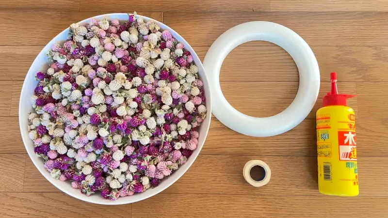 センニチコウのリースの材料